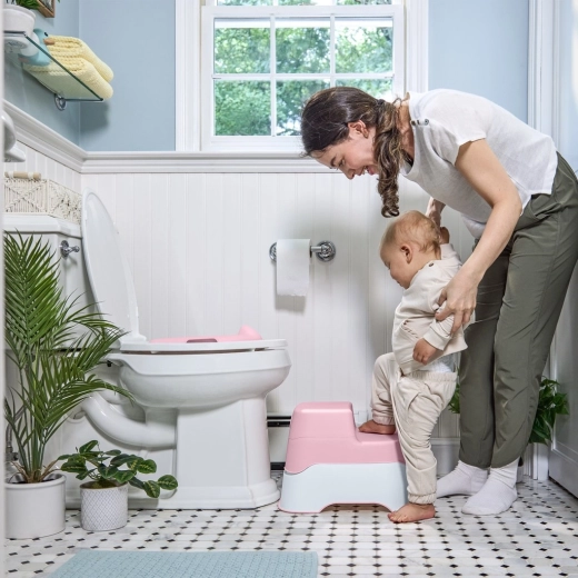 Dwustopniowy stołek dla samodzielności