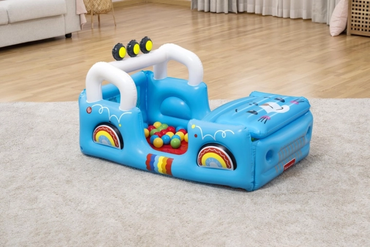 Interaktywny design ze zwierzątkami i maską