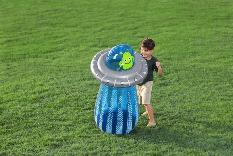 Bokserska figurka, która wraca