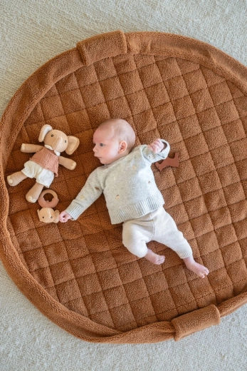 Miękka powierzchnia teddy i grube wyściełanie