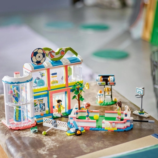 4 minilaleczki i mnóstwo akcesoriów do opowieści