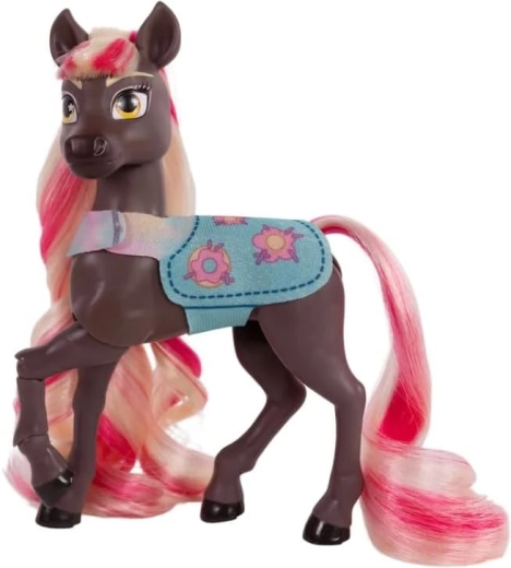 Czesana różowo‑blond grzywa