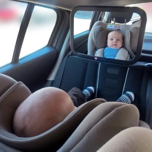 Szeroki i wyraźny podgląd na dziecko