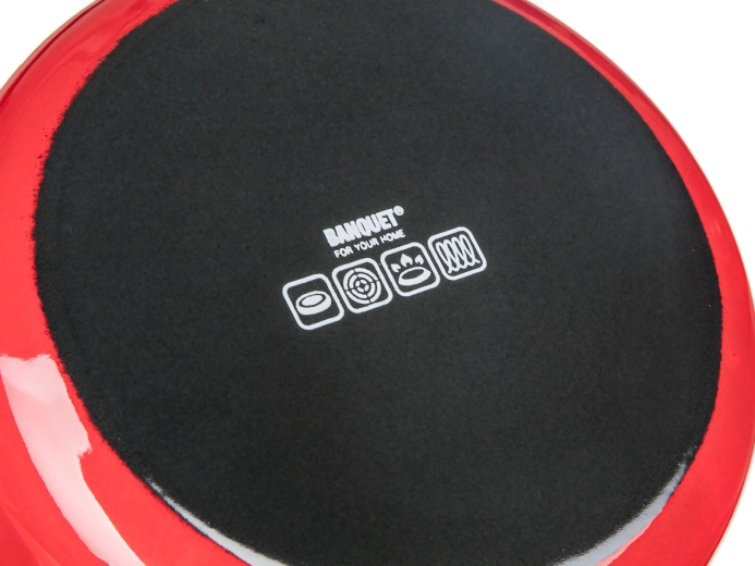 Kompatybilny ze wszystkimi rodzajami kuchenek, w tym indukcją