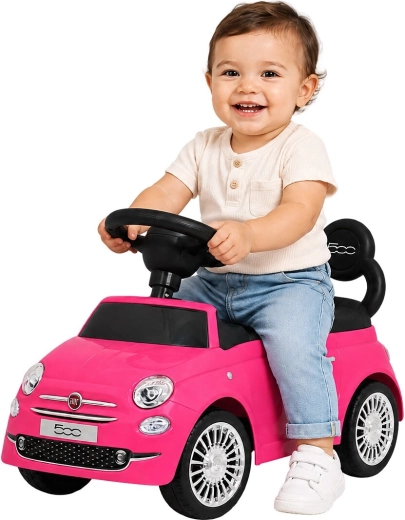 Schowek pod siedziskiem i licencjonowany design Fiat 500