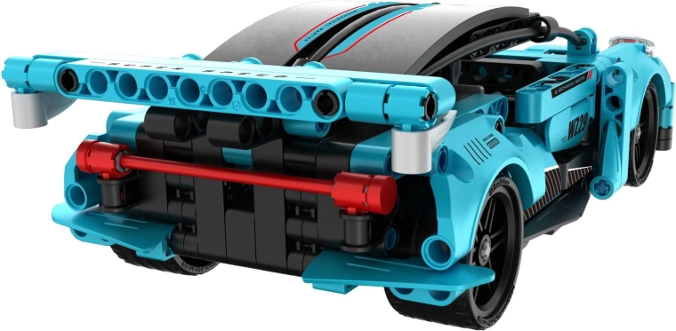 Realistyczne detale i styl technic