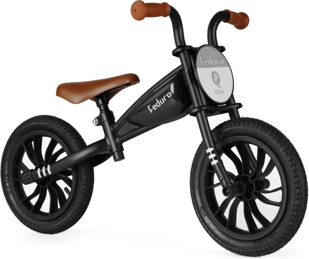Motocyklowy design i solidna metalowa rama