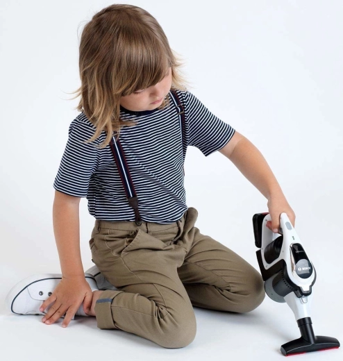 Otwierany pojemnik i wirujące kuleczki