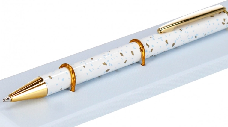 Elegancki design ze złotymi detalami