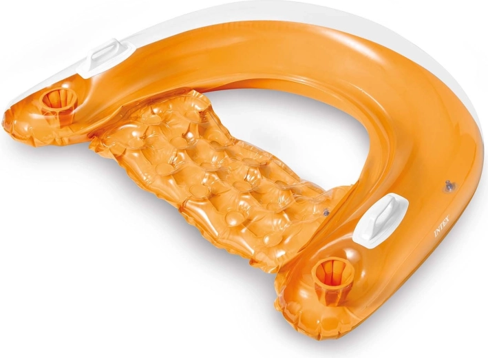 Dwa uchwyty na napoje pod ręką