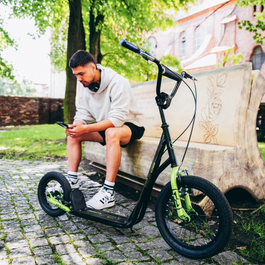 Bezpieczne hamulce V-brake i szeroki podest