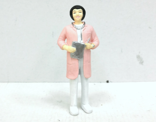 Figurka lekarki 12,2 cm - 1 sztuka