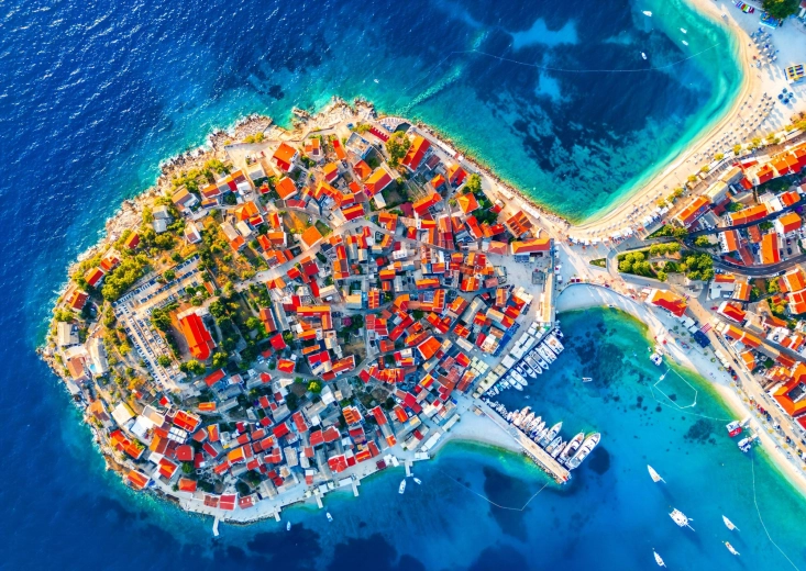 Puzzle Enjoy widok z lotu ptaka na Primošten, Chorwacja, 1000 elementów