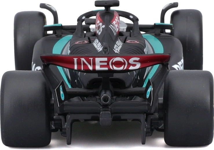 Realistyczne koła i podwozie