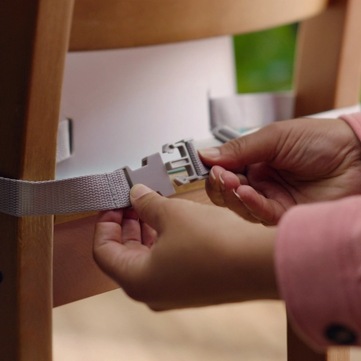 Stabilne mocowanie do większości krzeseł