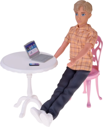 Praca i czas wolny: laptopy, telefon i rower