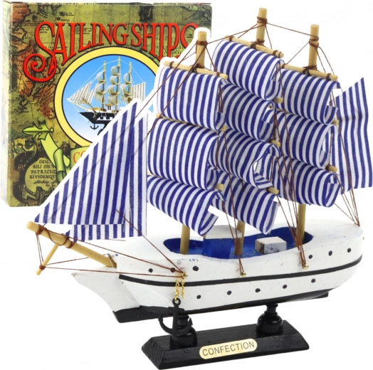 Dekoracyjny model żaglowca biało‑niebieski 18x17 cm