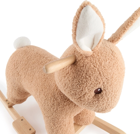 Pewny chwyt dzięki uchwytom i podnóżkom