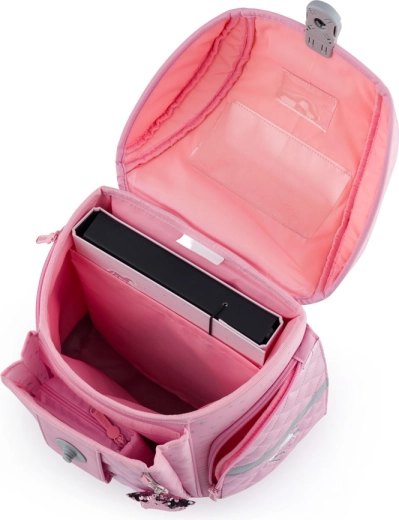 Sprytne wnętrze i łatwe zapięcie