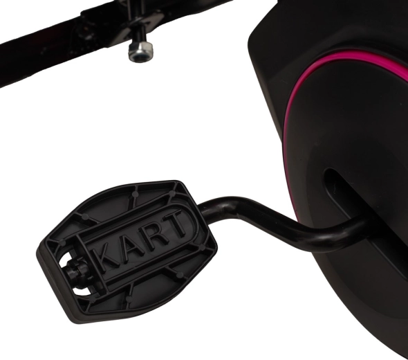 Bezpieczeństwo dzięki osłoniętemu łańcuchowi i hamulcowi ręcznemu