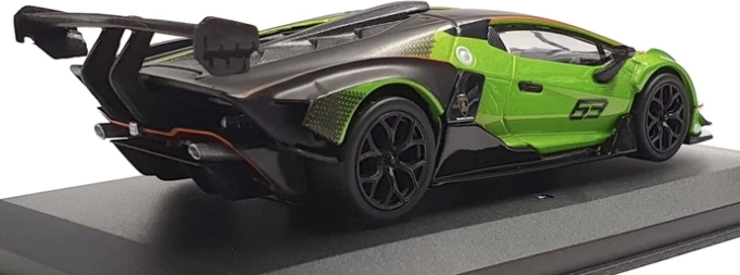 Wierny wyścigowy wygląd Lamborghini