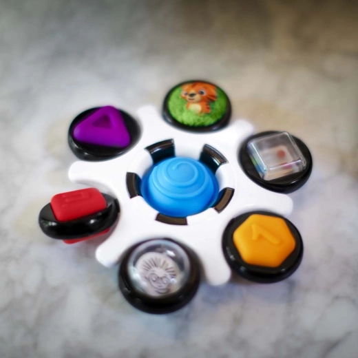 Stymulacja sensoryczna kolorów, dźwięków i faktur