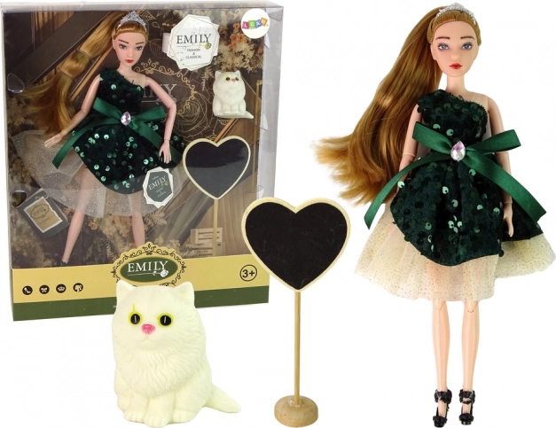 Lalka Emily z białym kotkiem i drewnianym sercem
