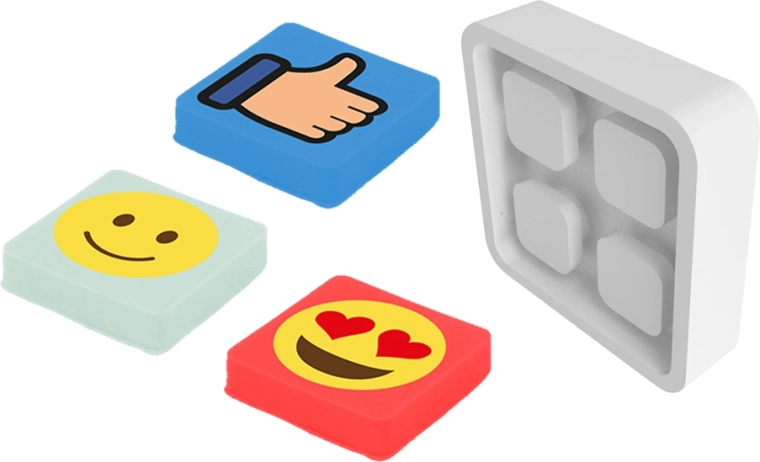 Odblaskowa przypinka Pixie Crew emoji