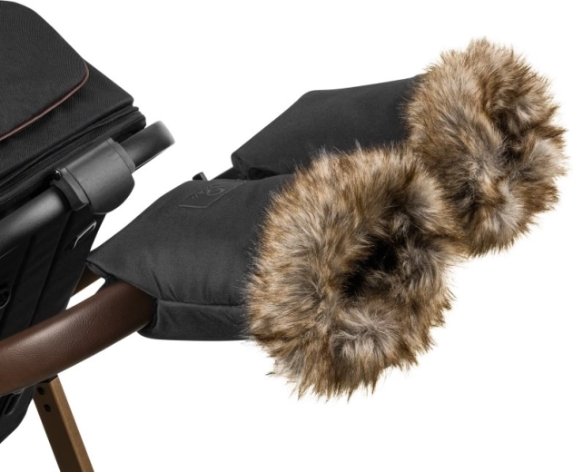 Łatwy montaż do większości wózków