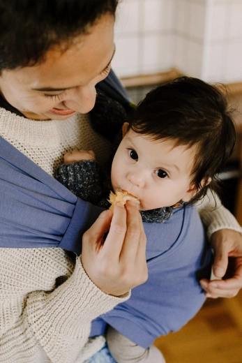 Ergonomiczne podparcie dla niemowlęcia