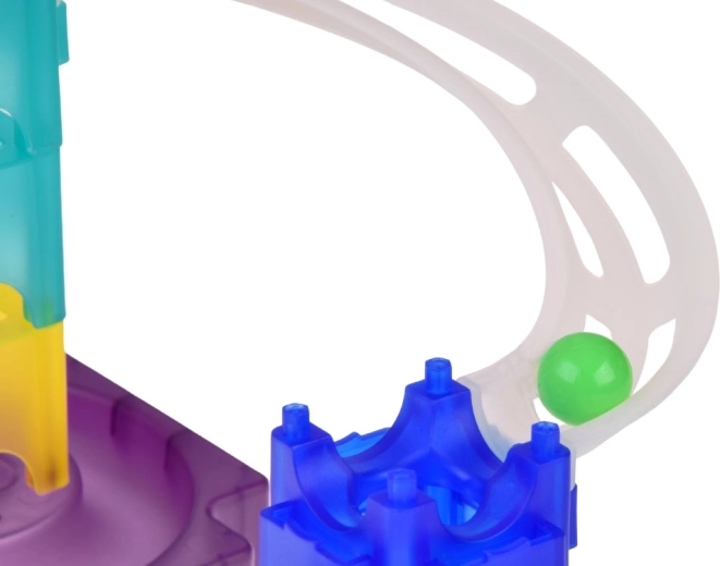 Przezroczyste tory do nauki przez zabawę