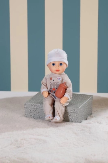 Zamykane oczy dla realistycznej zabawy