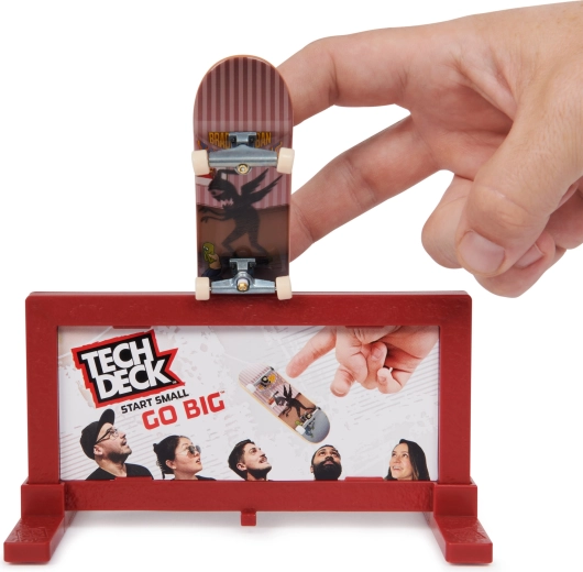 Uliczna przeszkoda do grindów i skoków