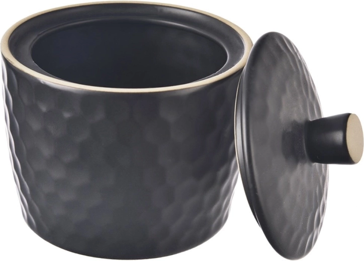 Praktyczna pokrywka z uchwytem