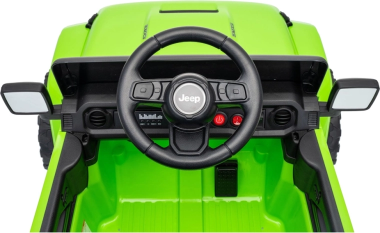 Szczegółowy kokpit z kierownicą Jeep