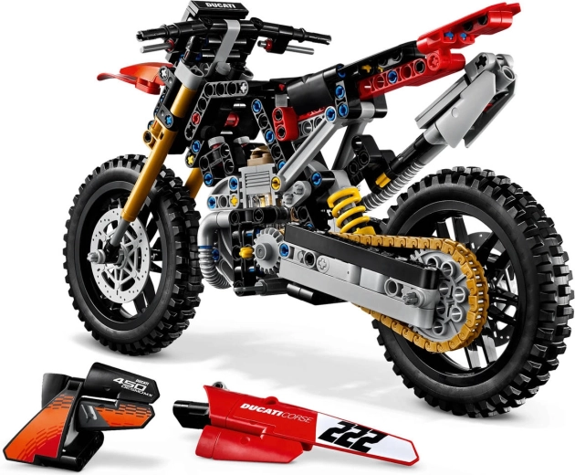 Autentyczny motokrosowy wygląd Ducati