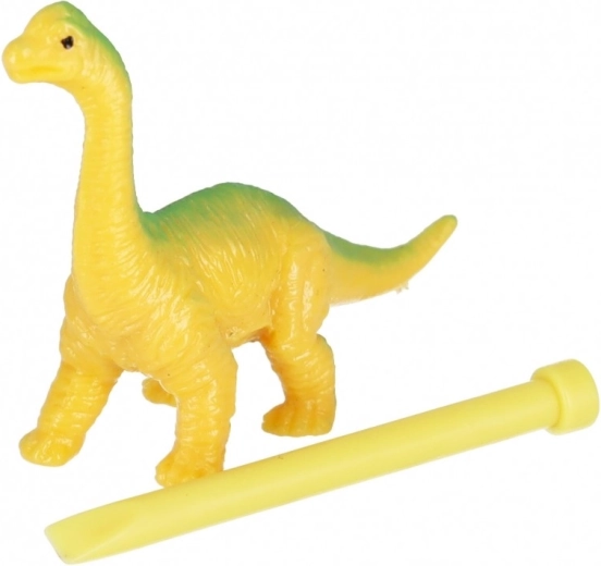 Dinozaur jako niespodzianka w środku
