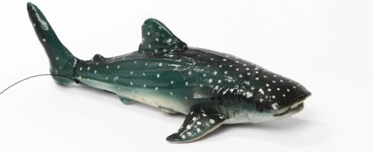 Figurka rekina wielorybiego 21 cm