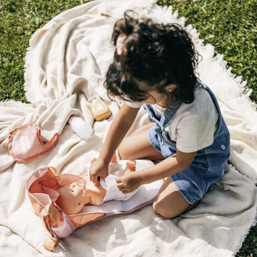 Torba, która zmienia się w matę do przewijania
