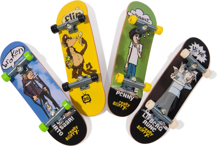 4 fingerboardy z wyrazistą grafiką Flip