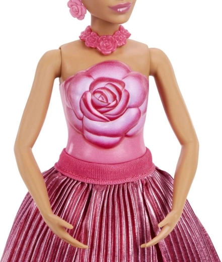 Detaliczny kwiatowy strój i akcesoria