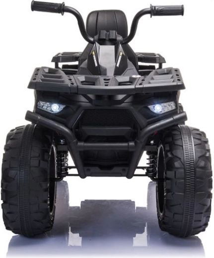 Reflektory LED i wytrzymały przedni zderzak