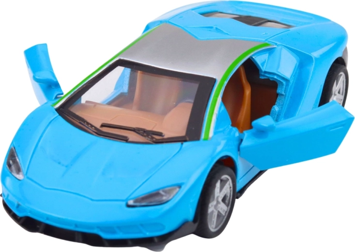 Otwierane drzwi i dopracowane wnętrze