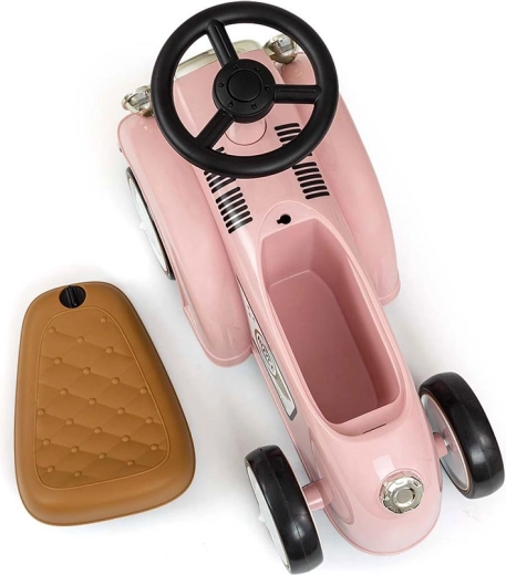 Praktyczny schowek pod siedzeniem