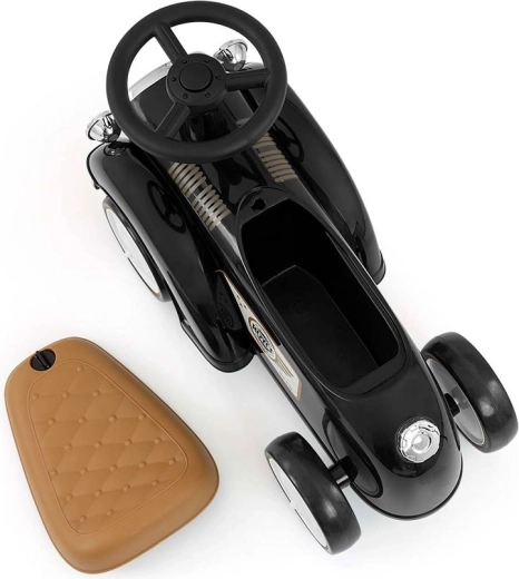 Schowek pod siedziskiem