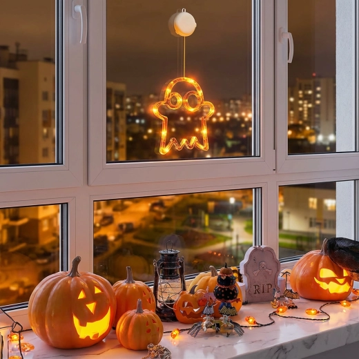 Świecąca dekoracja halloweenowa duch z przyssawką i 12 diodami LED