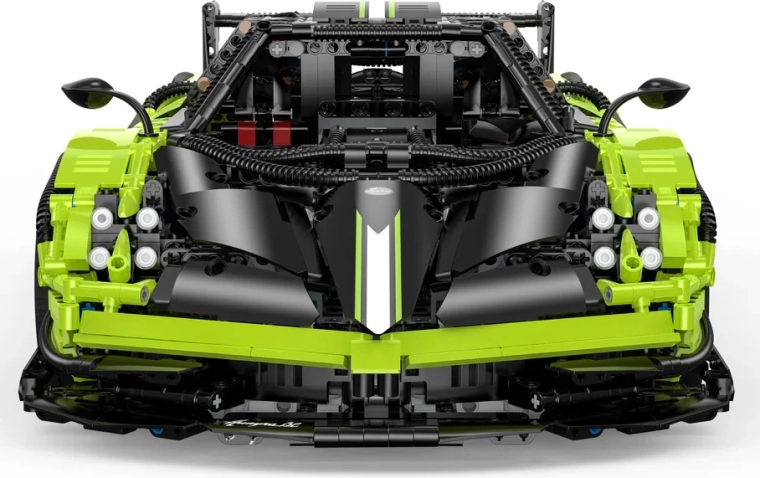Model sportowego samochodu Pagani Huayra BC RASTAR do złożenia w skali 1:8, zielony