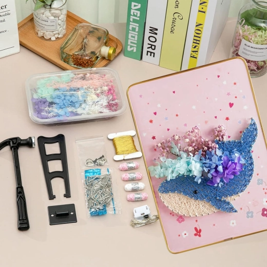 Wszystko w jednym pudełku: od gwoździków po akcesoria