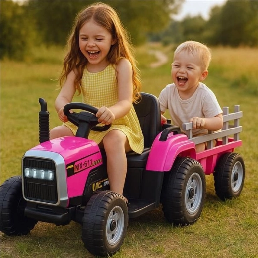 Praktyczna przyczepka do przewożenia zabawek