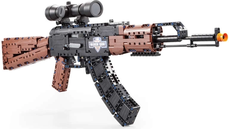 Solidna konstrukcja do zabawy i ekspozycji